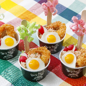 だしケチャップのカップご飯