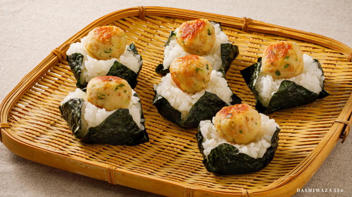 だしもみナゲットのおにぎり